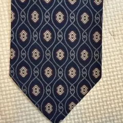 Item thumbnail for item 91567a3f-817b-420f-bac9-9d85628bc988