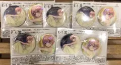 【新品】5個 五等分の花嫁＊ 一花 E賞 缶バッジ2個セット きゃらっとくじ