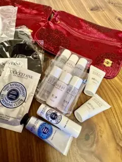 【新品未使用】 SHANGRI-LAホテルポーチ2個×アメニティセット