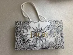 Dior ショップ袋 花柄 コンパスデザイン