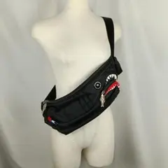 MORN CREATIONS　シャーク　ボディバッグ　ブラック　B6084