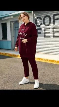 SHEIN ESSNCE ロゴパーカー＆パンツ セットアップ