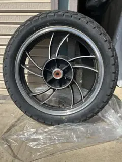 タイヤほぼ新品　xj550 前後ホイール　xj400逆車