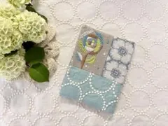 ミナペルホネン　文庫本サイズ　ブックカバー