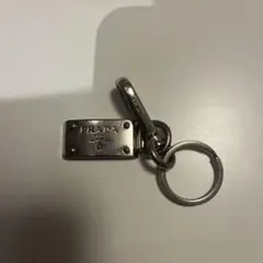 極美品✨️　PRADA　プラダ　キーホルダー　キーリング　薔薇の鍵 極美品✨️ PRADA プラダ キーホルダー キーリング 薔薇の鍵 - メルカリ