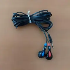 有線イヤホン　 黒　長さ約3m