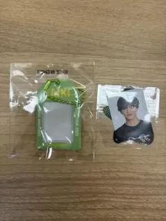 FANTASTICS ガチャ　佐藤大樹　ミニカードケース　ステッカー　2点