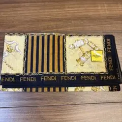 FENDI ハンカチ ブラック ゴールド ストライプのサムネイル