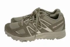 salomon スニーカー