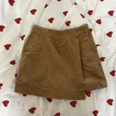 ユニクロ　コーデュロイスカート　ショートパンツのサムネイル