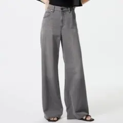UNIQLO ユニクロ 26 ドレープワイドフレアジーンズ グレー GRAYのサムネイル