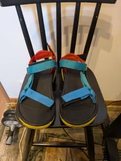 Teva スポーツサンダル マルチカラー