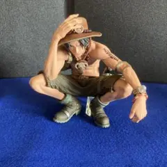 ワンピース フィギュアKING OFARTIST ポートガス・D・エース 色違い