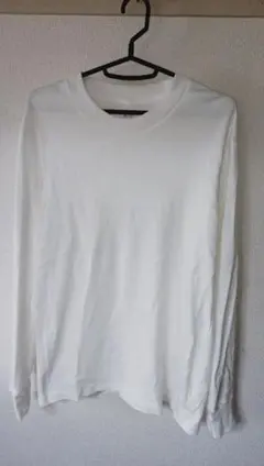 ②　ユニクロ　 ソフトタッチクルーネックTシャツ　長袖　白　Lサイズ