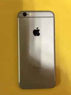 Apple iPhone 6 シルバー
