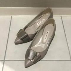 DIANAポインテッドトゥ パンプス