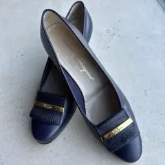 【フェラガモ】