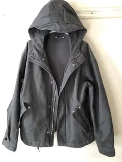 ZARA メンズ　グレー フード付き マウンテンパーカー　S(日本M相当)のサムネイル
