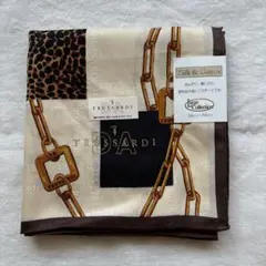 【新品未使用】　トラサルディ TRUSSARDI 大判ハンカチ　シルク混