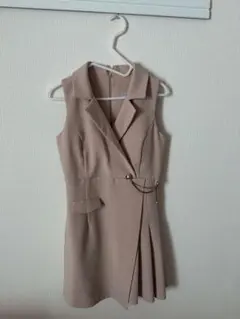 ✨ ANDY（アンディ） ベージュ ワンピースドレス ✨