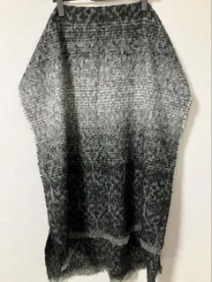 AZUL ストール　70×180 ブラック×グレーグラデーション