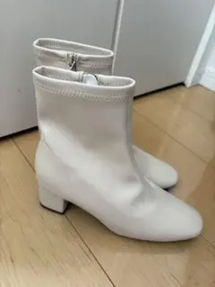 Item thumbnail for item f048a83d-7bfc-41e3-9563-35e08abafe7f