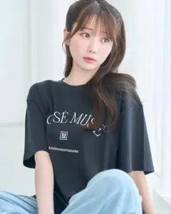 Rosé Muse Arch logo T-shirts white - メルカリ
