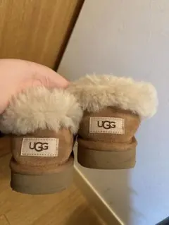UGG ムートンブーツ スリッポン チェスナットのサムネイル