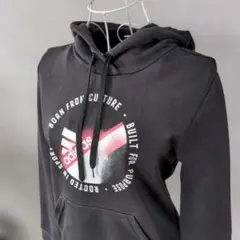 adidas ブラック フード付きパーカー