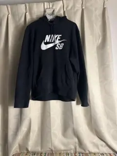 Nike SB フード付きパーカー 黒