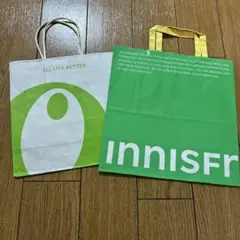Innisfree イニスフリー　Olive Young オリーブヤング　紙袋のサムネイル