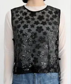 【新品・未使用】TORRAZZO DONNA スパングルサイドリボンベスト