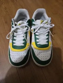 Nike ダンクスタイル スニーカー ホワイト/グリーン/イエロー