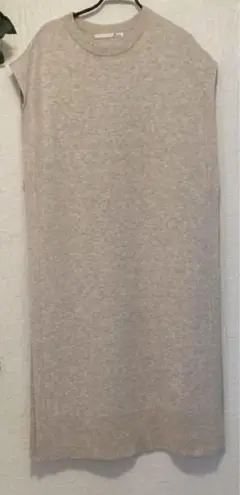 ロングニットベスト