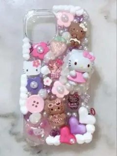 iPhone15 スマホカバー　キティ　日焼けキティ　デコ電