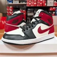 新品 Nike ナイキ Air Jordan 1 BQ6472-160 28.5のサムネイル