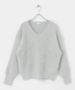 Vネックニット