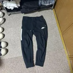NIKE tech fleece パンツ　黒