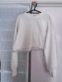 ホワイト クロップド スウェット