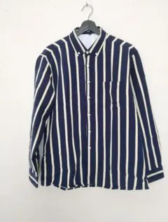 ネイビーと白のストライプ ボタンダウンネルシャツ