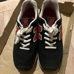 New Balance スニーカー ブラック/レッド