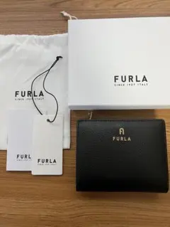 新品　FURLA フルラ　二つ折り財布 カメリア　ブラック