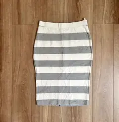 ■ UNLQLO ユニクロ　ストライプスカート