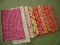 古布正絹絞りはぎれ10枚⑭赤桃橙黄　半幅×20㎝　着物生地リメイク吊るし雛しぼり