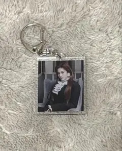 ち*と様 TWICE MISAMO SANA アクリルキーホルダー　Play サ