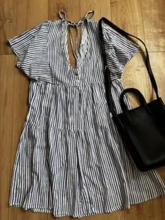 ZARA ストライプ Vネック 半袖チュニック　金ボタンのサムネイル
