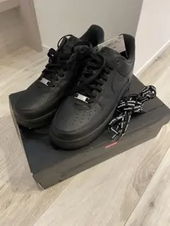 Nike Air Force 1 Supreme ブラック　27