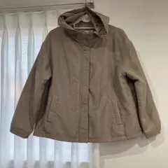 ベージュ フード付き カジュアルジャケット