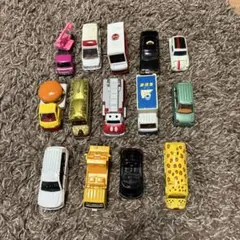 トミカ　ミニカーセット 多色キャラクター車両