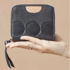 【美品】toleur カウレザードットフタツオリウォレット　黒